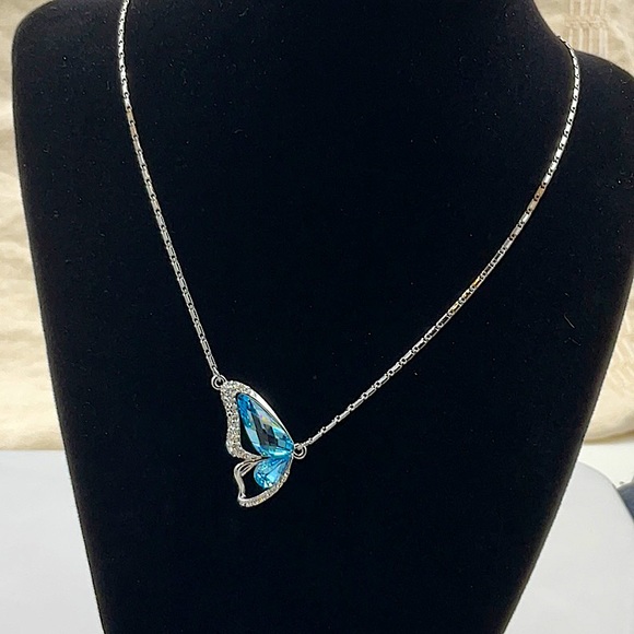 Jeulia 18” Sterling Silver Blue Topaz Butterfly Necklace. - Picture 2 of 6